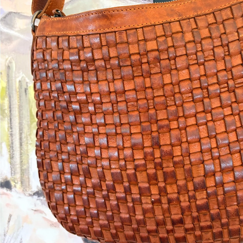 Vilenca Holland Leather Woven Purse - Picture 3 of 13